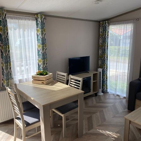 4 Persoons Chalet Hz 21 Лауверсог Екстериор снимка